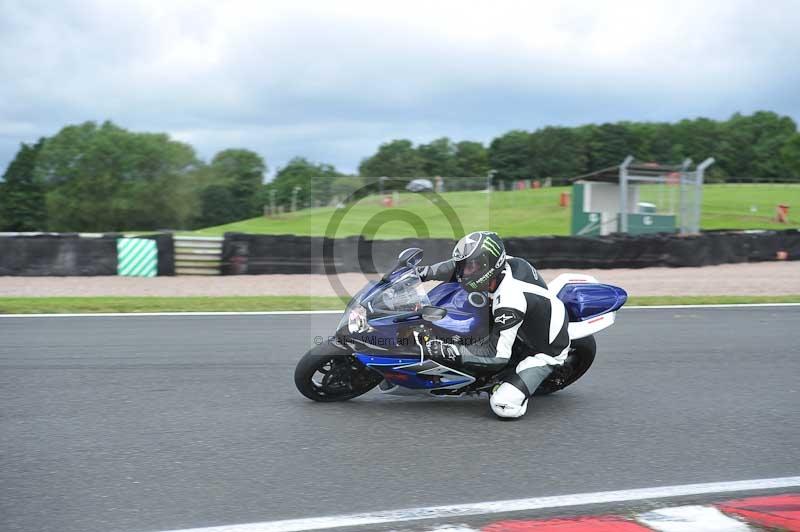 Motorcycle action photographs;Trackday digital images;event digital images;eventdigitalimages;no limits trackday;oulton park;oulton park circuit cheshire;oulton park photographs;peter wileman photography;trackday;trackday photos