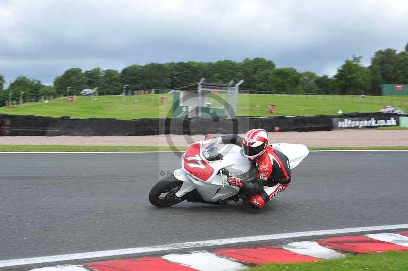 Motorcycle action photographs;Trackday digital images;event digital images;eventdigitalimages;no limits trackday;oulton park;oulton park circuit cheshire;oulton park photographs;peter wileman photography;trackday;trackday photos