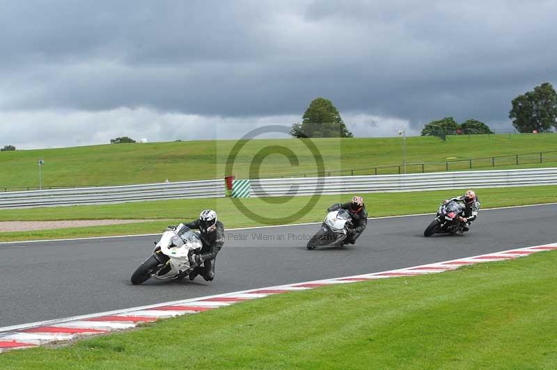 Motorcycle action photographs;Trackday digital images;event digital images;eventdigitalimages;no limits trackday;oulton park;oulton park circuit cheshire;oulton park photographs;peter wileman photography;trackday;trackday photos