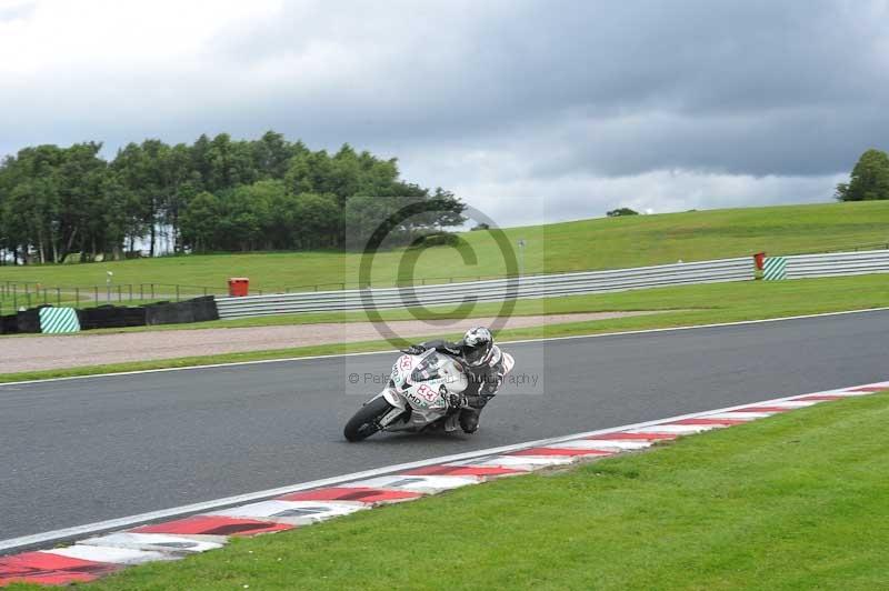 Motorcycle action photographs;Trackday digital images;event digital images;eventdigitalimages;no limits trackday;oulton park;oulton park circuit cheshire;oulton park photographs;peter wileman photography;trackday;trackday photos