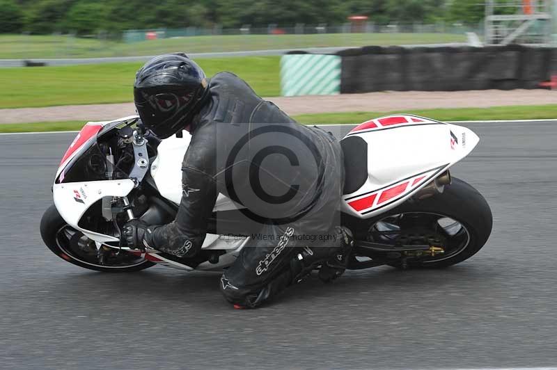 Motorcycle action photographs;Trackday digital images;event digital images;eventdigitalimages;no limits trackday;oulton park;oulton park circuit cheshire;oulton park photographs;peter wileman photography;trackday;trackday photos