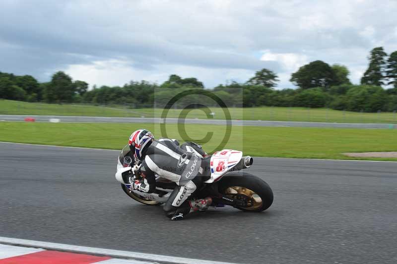 Motorcycle action photographs;Trackday digital images;event digital images;eventdigitalimages;no limits trackday;oulton park;oulton park circuit cheshire;oulton park photographs;peter wileman photography;trackday;trackday photos