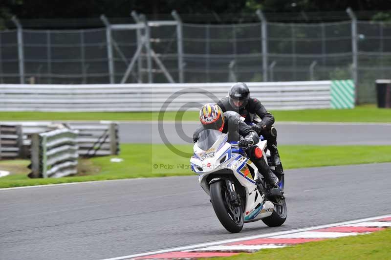 Motorcycle action photographs;Trackday digital images;event digital images;eventdigitalimages;no limits trackday;oulton park;oulton park circuit cheshire;oulton park photographs;peter wileman photography;trackday;trackday photos