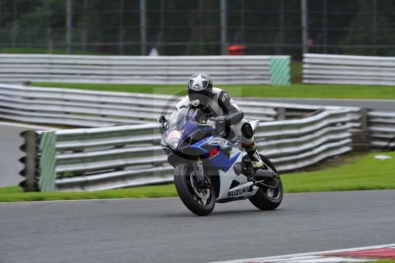 Motorcycle action photographs;Trackday digital images;event digital images;eventdigitalimages;no limits trackday;oulton park;oulton park circuit cheshire;oulton park photographs;peter wileman photography;trackday;trackday photos