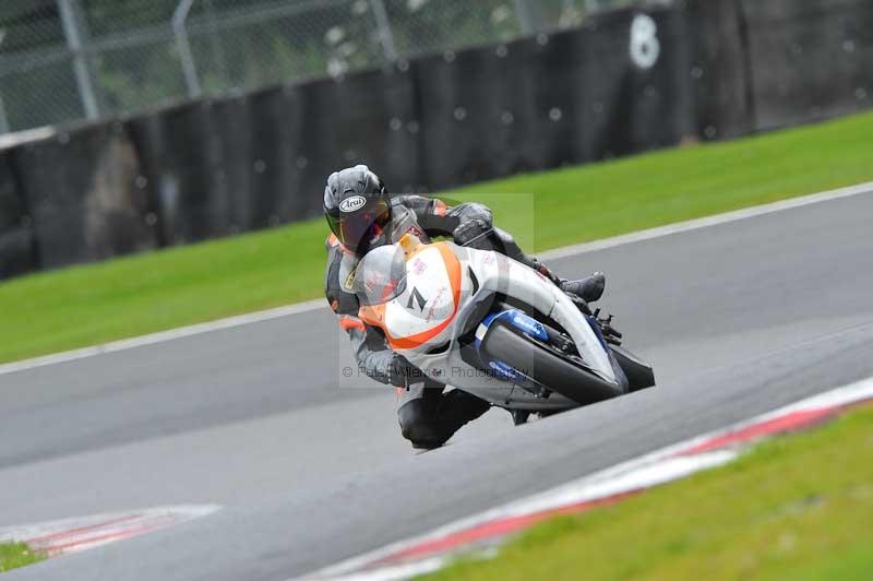 Motorcycle action photographs;Trackday digital images;event digital images;eventdigitalimages;no limits trackday;oulton park;oulton park circuit cheshire;oulton park photographs;peter wileman photography;trackday;trackday photos