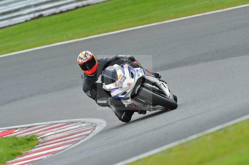 Motorcycle action photographs;Trackday digital images;event digital images;eventdigitalimages;no limits trackday;oulton park;oulton park circuit cheshire;oulton park photographs;peter wileman photography;trackday;trackday photos