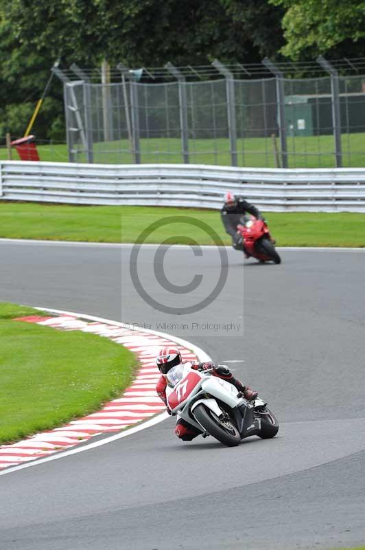 Motorcycle action photographs;Trackday digital images;event digital images;eventdigitalimages;no limits trackday;oulton park;oulton park circuit cheshire;oulton park photographs;peter wileman photography;trackday;trackday photos