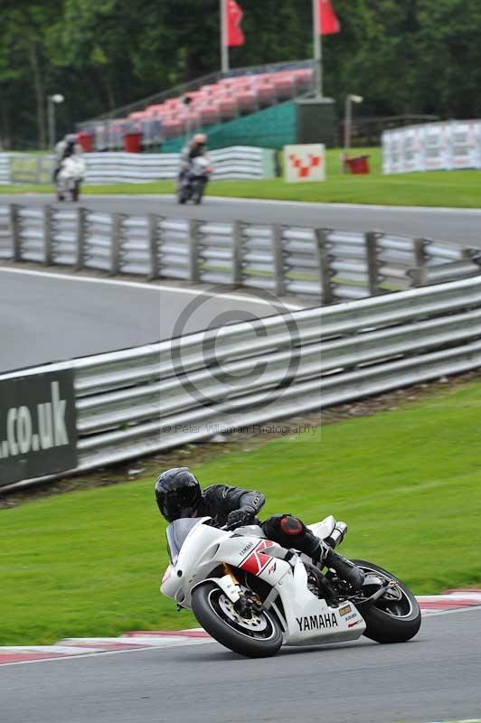 Motorcycle action photographs;Trackday digital images;event digital images;eventdigitalimages;no limits trackday;oulton park;oulton park circuit cheshire;oulton park photographs;peter wileman photography;trackday;trackday photos