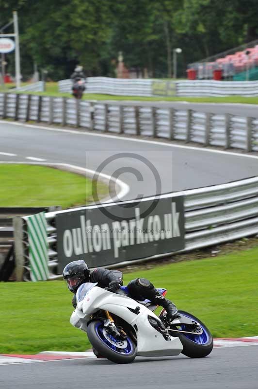 Motorcycle action photographs;Trackday digital images;event digital images;eventdigitalimages;no limits trackday;oulton park;oulton park circuit cheshire;oulton park photographs;peter wileman photography;trackday;trackday photos