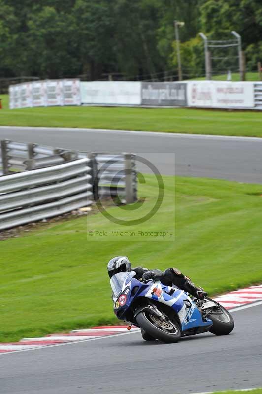 Motorcycle action photographs;Trackday digital images;event digital images;eventdigitalimages;no limits trackday;oulton park;oulton park circuit cheshire;oulton park photographs;peter wileman photography;trackday;trackday photos