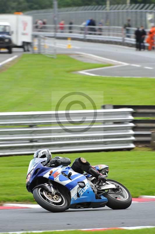 Motorcycle action photographs;Trackday digital images;event digital images;eventdigitalimages;no limits trackday;oulton park;oulton park circuit cheshire;oulton park photographs;peter wileman photography;trackday;trackday photos