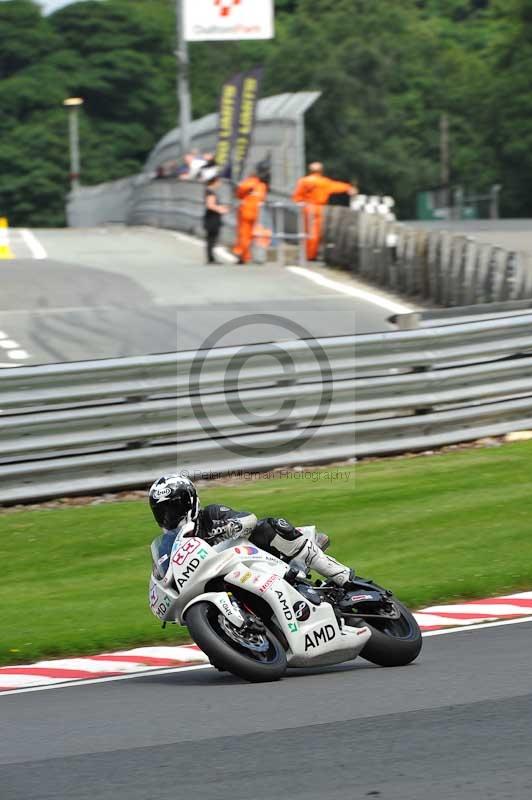 Motorcycle action photographs;Trackday digital images;event digital images;eventdigitalimages;no limits trackday;oulton park;oulton park circuit cheshire;oulton park photographs;peter wileman photography;trackday;trackday photos