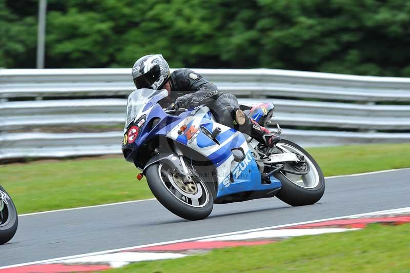 Motorcycle action photographs;Trackday digital images;event digital images;eventdigitalimages;no limits trackday;oulton park;oulton park circuit cheshire;oulton park photographs;peter wileman photography;trackday;trackday photos