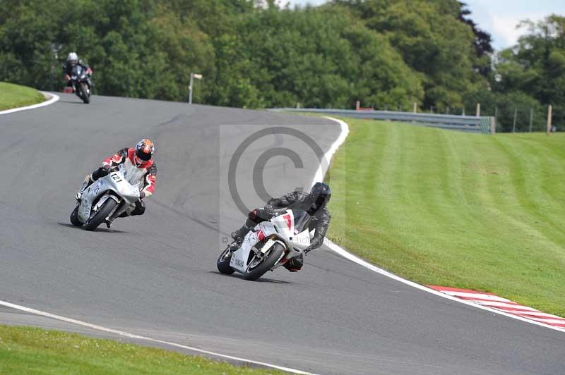 Motorcycle action photographs;Trackday digital images;event digital images;eventdigitalimages;no limits trackday;oulton park;oulton park circuit cheshire;oulton park photographs;peter wileman photography;trackday;trackday photos