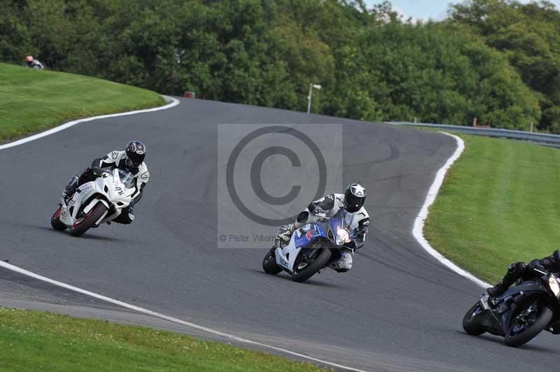 Motorcycle action photographs;Trackday digital images;event digital images;eventdigitalimages;no limits trackday;oulton park;oulton park circuit cheshire;oulton park photographs;peter wileman photography;trackday;trackday photos