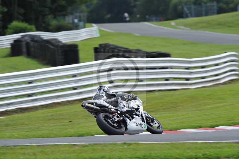 Motorcycle action photographs;Trackday digital images;event digital images;eventdigitalimages;no limits trackday;oulton park;oulton park circuit cheshire;oulton park photographs;peter wileman photography;trackday;trackday photos