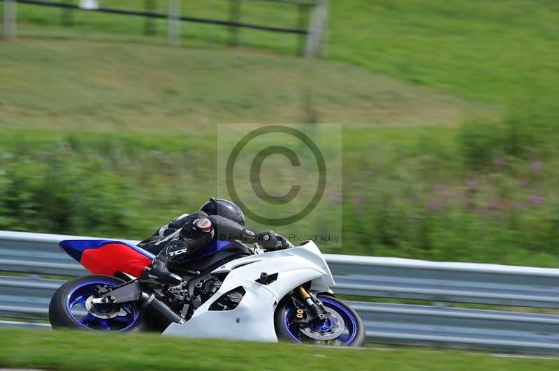 Motorcycle action photographs;Trackday digital images;event digital images;eventdigitalimages;no limits trackday;oulton park;oulton park circuit cheshire;oulton park photographs;peter wileman photography;trackday;trackday photos