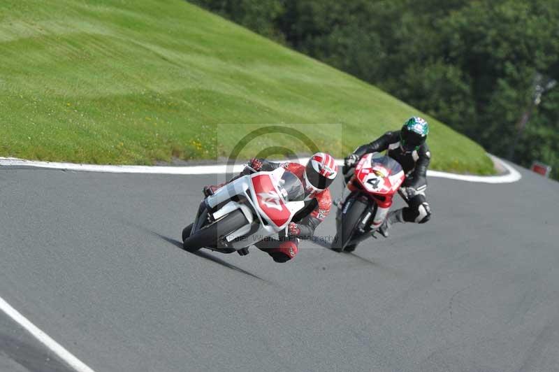 Motorcycle action photographs;Trackday digital images;event digital images;eventdigitalimages;no limits trackday;oulton park;oulton park circuit cheshire;oulton park photographs;peter wileman photography;trackday;trackday photos