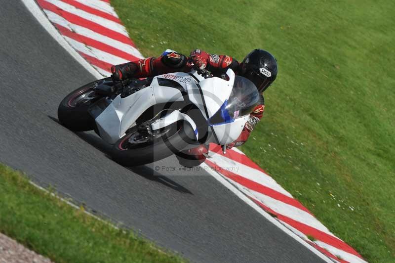 Motorcycle action photographs;Trackday digital images;event digital images;eventdigitalimages;no limits trackday;oulton park;oulton park circuit cheshire;oulton park photographs;peter wileman photography;trackday;trackday photos