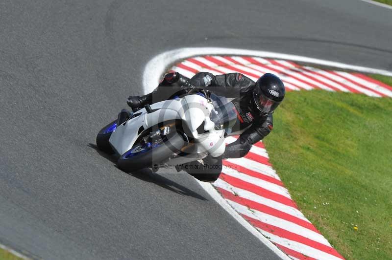 Motorcycle action photographs;Trackday digital images;event digital images;eventdigitalimages;no limits trackday;oulton park;oulton park circuit cheshire;oulton park photographs;peter wileman photography;trackday;trackday photos