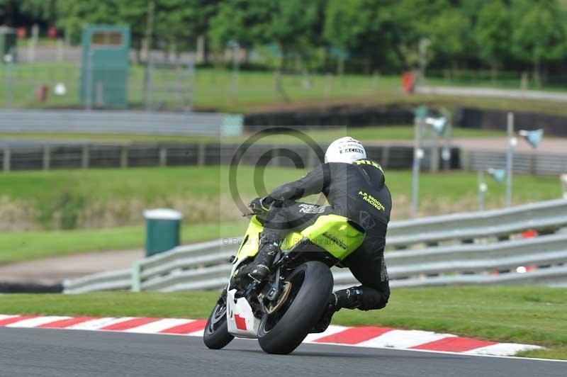 Motorcycle action photographs;Trackday digital images;event digital images;eventdigitalimages;no limits trackday;oulton park;oulton park circuit cheshire;oulton park photographs;peter wileman photography;trackday;trackday photos