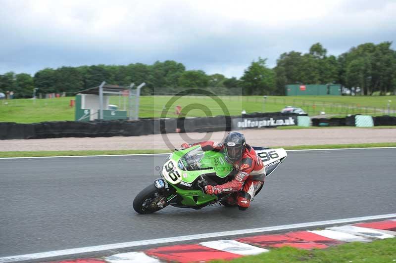 Motorcycle action photographs;Trackday digital images;event digital images;eventdigitalimages;no limits trackday;oulton park;oulton park circuit cheshire;oulton park photographs;peter wileman photography;trackday;trackday photos