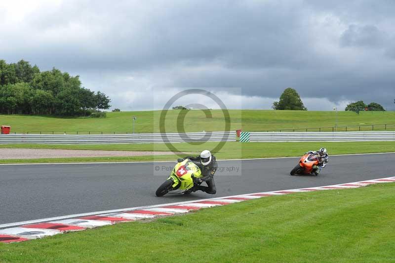 Motorcycle action photographs;Trackday digital images;event digital images;eventdigitalimages;no limits trackday;oulton park;oulton park circuit cheshire;oulton park photographs;peter wileman photography;trackday;trackday photos