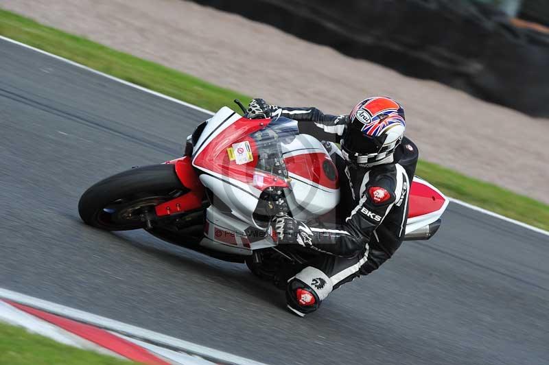 Motorcycle action photographs;Trackday digital images;event digital images;eventdigitalimages;no limits trackday;oulton park;oulton park circuit cheshire;oulton park photographs;peter wileman photography;trackday;trackday photos