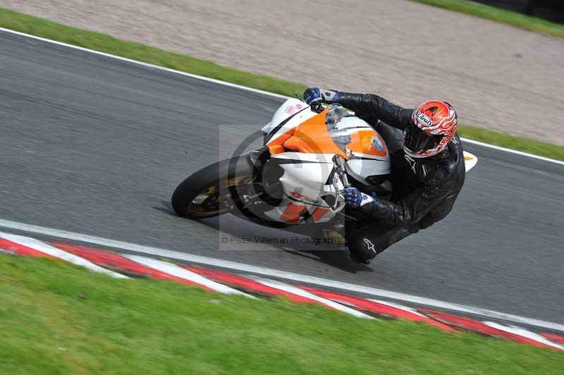 Motorcycle action photographs;Trackday digital images;event digital images;eventdigitalimages;no limits trackday;oulton park;oulton park circuit cheshire;oulton park photographs;peter wileman photography;trackday;trackday photos