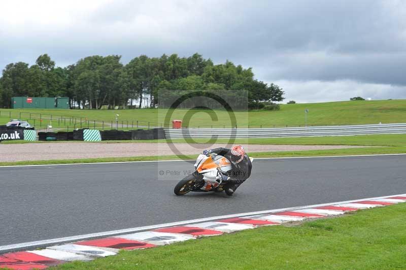 Motorcycle action photographs;Trackday digital images;event digital images;eventdigitalimages;no limits trackday;oulton park;oulton park circuit cheshire;oulton park photographs;peter wileman photography;trackday;trackday photos