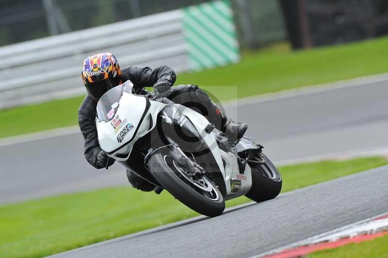 Motorcycle action photographs;Trackday digital images;event digital images;eventdigitalimages;no limits trackday;oulton park;oulton park circuit cheshire;oulton park photographs;peter wileman photography;trackday;trackday photos