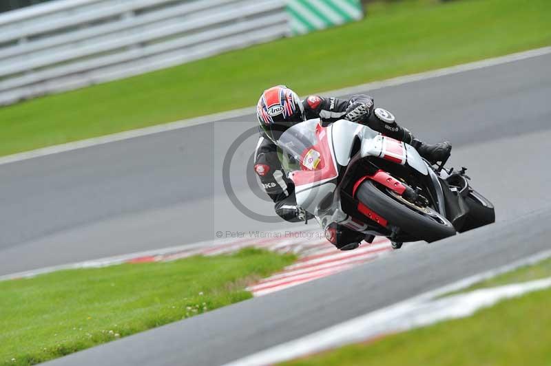 Motorcycle action photographs;Trackday digital images;event digital images;eventdigitalimages;no limits trackday;oulton park;oulton park circuit cheshire;oulton park photographs;peter wileman photography;trackday;trackday photos