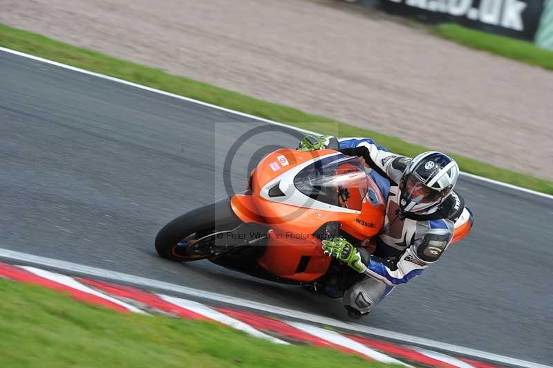 Motorcycle action photographs;Trackday digital images;event digital images;eventdigitalimages;no limits trackday;oulton park;oulton park circuit cheshire;oulton park photographs;peter wileman photography;trackday;trackday photos