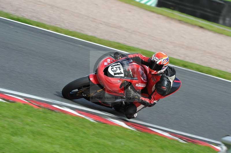 Motorcycle action photographs;Trackday digital images;event digital images;eventdigitalimages;no limits trackday;oulton park;oulton park circuit cheshire;oulton park photographs;peter wileman photography;trackday;trackday photos