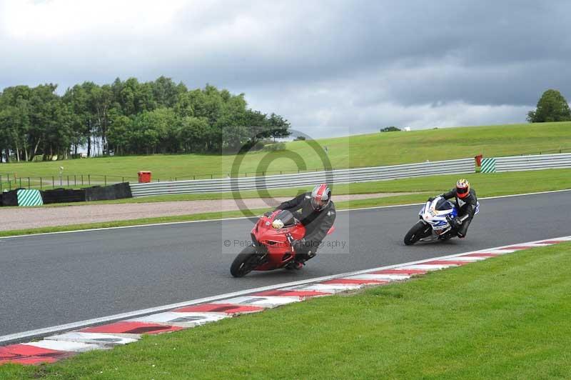 Motorcycle action photographs;Trackday digital images;event digital images;eventdigitalimages;no limits trackday;oulton park;oulton park circuit cheshire;oulton park photographs;peter wileman photography;trackday;trackday photos