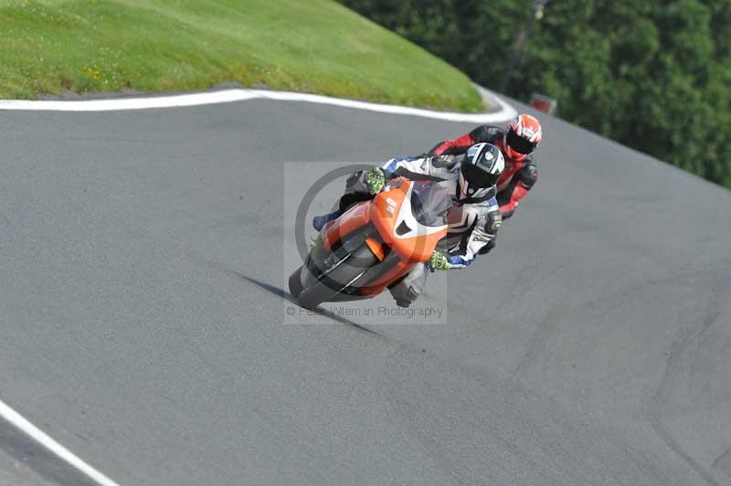 Motorcycle action photographs;Trackday digital images;event digital images;eventdigitalimages;no limits trackday;oulton park;oulton park circuit cheshire;oulton park photographs;peter wileman photography;trackday;trackday photos