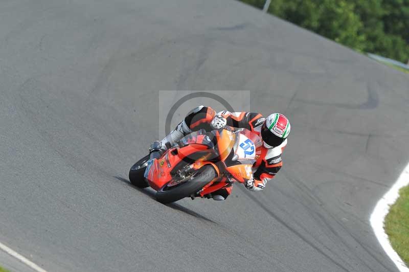 Motorcycle action photographs;Trackday digital images;event digital images;eventdigitalimages;no limits trackday;oulton park;oulton park circuit cheshire;oulton park photographs;peter wileman photography;trackday;trackday photos