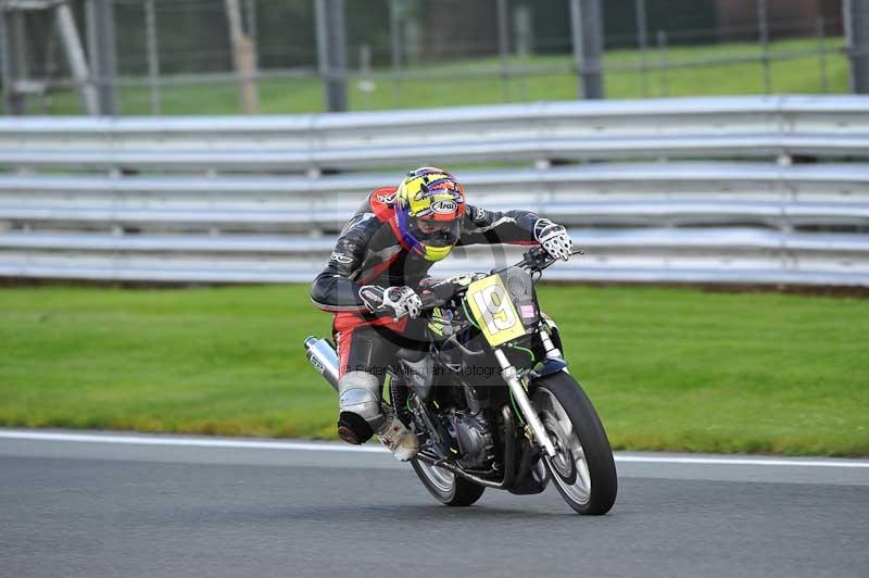 Motorcycle action photographs;Trackday digital images;event digital images;eventdigitalimages;no limits trackday;oulton park;oulton park circuit cheshire;oulton park photographs;peter wileman photography;trackday;trackday photos