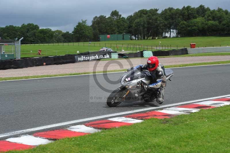 Motorcycle action photographs;Trackday digital images;event digital images;eventdigitalimages;no limits trackday;oulton park;oulton park circuit cheshire;oulton park photographs;peter wileman photography;trackday;trackday photos