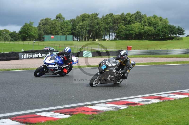 Motorcycle action photographs;Trackday digital images;event digital images;eventdigitalimages;no limits trackday;oulton park;oulton park circuit cheshire;oulton park photographs;peter wileman photography;trackday;trackday photos