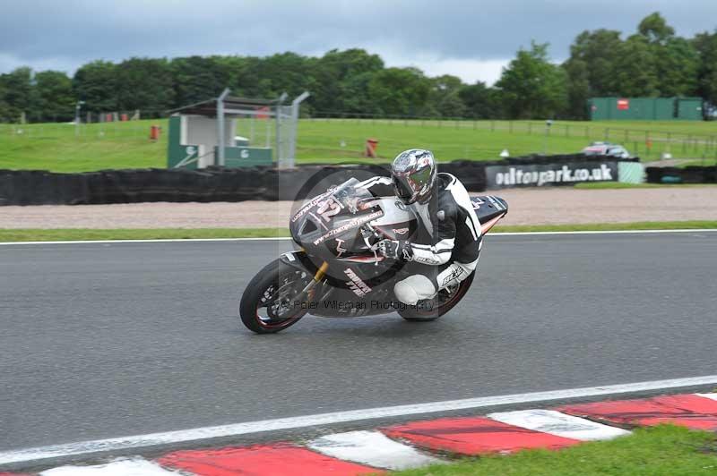 Motorcycle action photographs;Trackday digital images;event digital images;eventdigitalimages;no limits trackday;oulton park;oulton park circuit cheshire;oulton park photographs;peter wileman photography;trackday;trackday photos