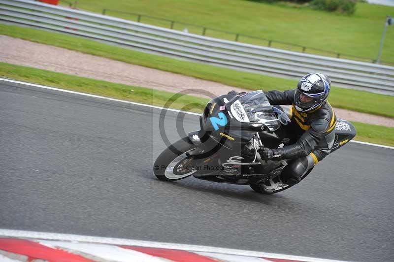 Motorcycle action photographs;Trackday digital images;event digital images;eventdigitalimages;no limits trackday;oulton park;oulton park circuit cheshire;oulton park photographs;peter wileman photography;trackday;trackday photos