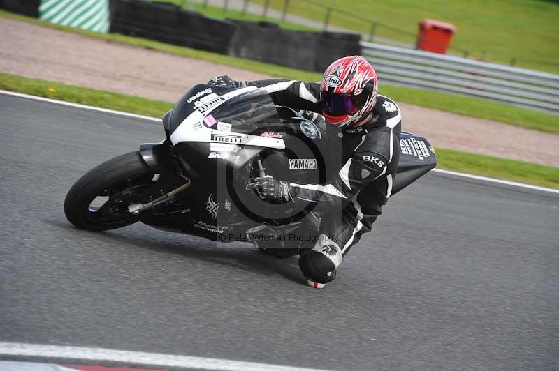 Motorcycle action photographs;Trackday digital images;event digital images;eventdigitalimages;no limits trackday;oulton park;oulton park circuit cheshire;oulton park photographs;peter wileman photography;trackday;trackday photos