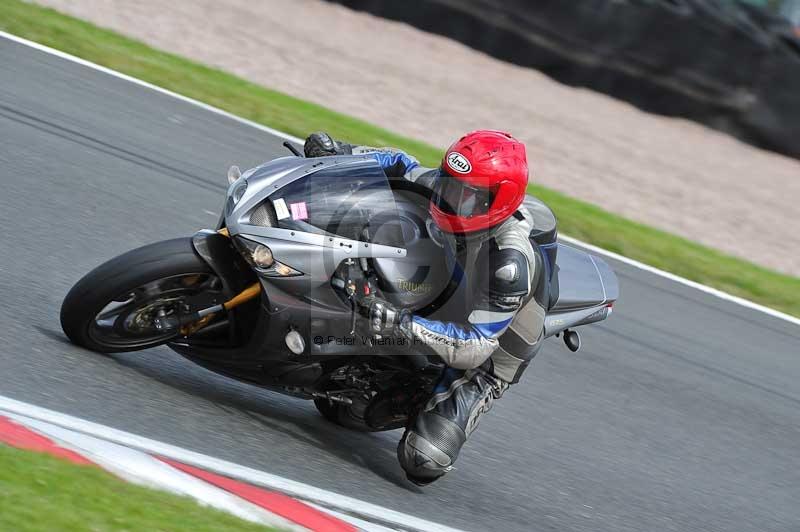 Motorcycle action photographs;Trackday digital images;event digital images;eventdigitalimages;no limits trackday;oulton park;oulton park circuit cheshire;oulton park photographs;peter wileman photography;trackday;trackday photos