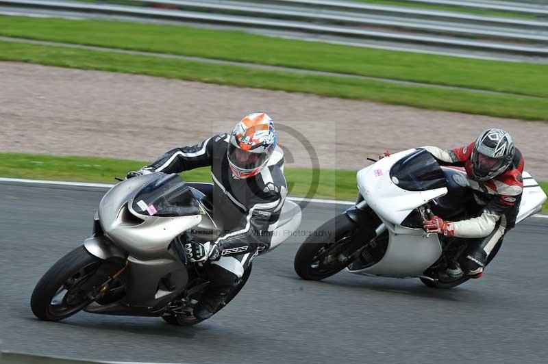 Motorcycle action photographs;Trackday digital images;event digital images;eventdigitalimages;no limits trackday;oulton park;oulton park circuit cheshire;oulton park photographs;peter wileman photography;trackday;trackday photos