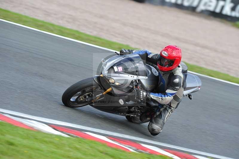 Motorcycle action photographs;Trackday digital images;event digital images;eventdigitalimages;no limits trackday;oulton park;oulton park circuit cheshire;oulton park photographs;peter wileman photography;trackday;trackday photos