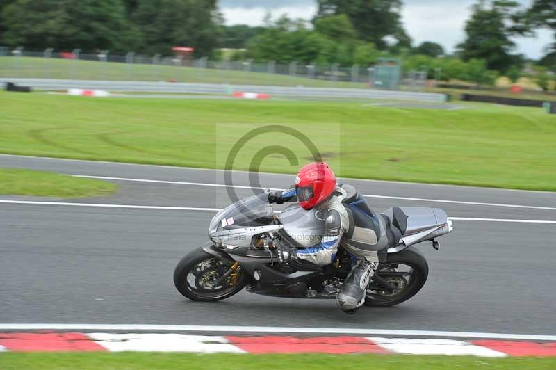 Motorcycle action photographs;Trackday digital images;event digital images;eventdigitalimages;no limits trackday;oulton park;oulton park circuit cheshire;oulton park photographs;peter wileman photography;trackday;trackday photos