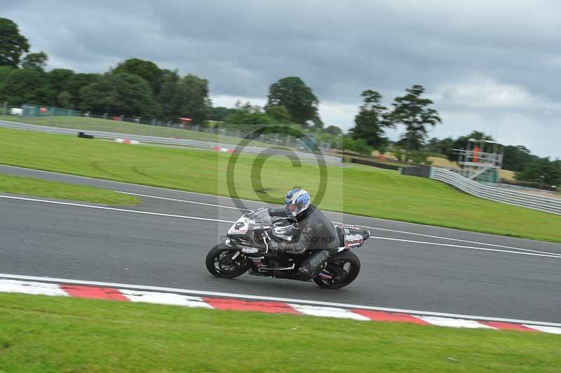 Motorcycle action photographs;Trackday digital images;event digital images;eventdigitalimages;no limits trackday;oulton park;oulton park circuit cheshire;oulton park photographs;peter wileman photography;trackday;trackday photos