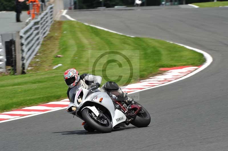 Motorcycle action photographs;Trackday digital images;event digital images;eventdigitalimages;no limits trackday;oulton park;oulton park circuit cheshire;oulton park photographs;peter wileman photography;trackday;trackday photos