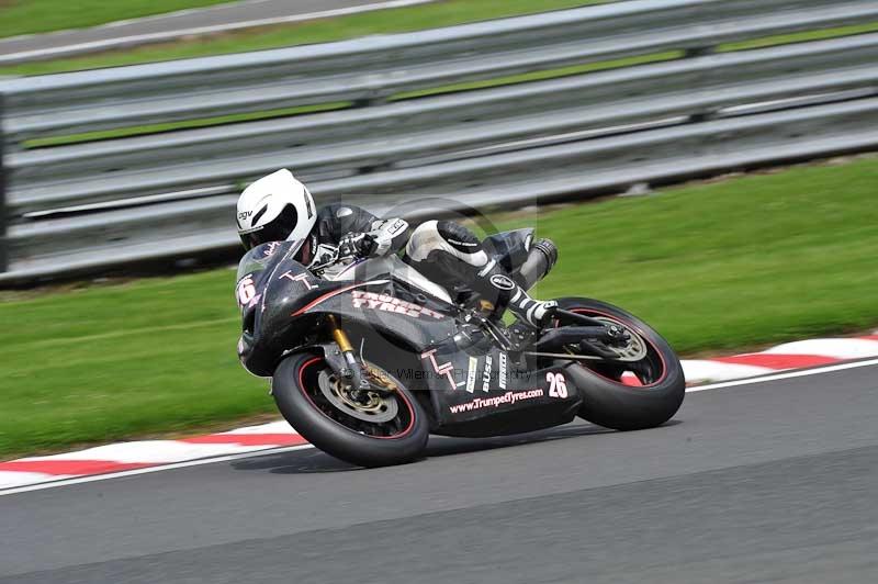 Motorcycle action photographs;Trackday digital images;event digital images;eventdigitalimages;no limits trackday;oulton park;oulton park circuit cheshire;oulton park photographs;peter wileman photography;trackday;trackday photos